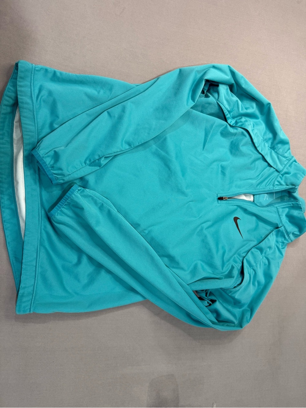 Nike Women’s Blue L Mock Neck 1/4 Zip Long Sleeve Polyester Pullover